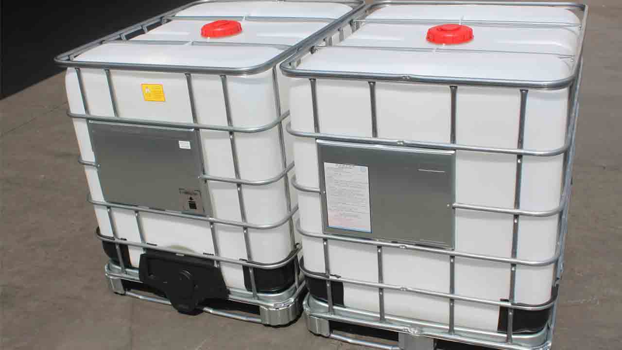 Máquina de moldagem por sopro de tanque IBC